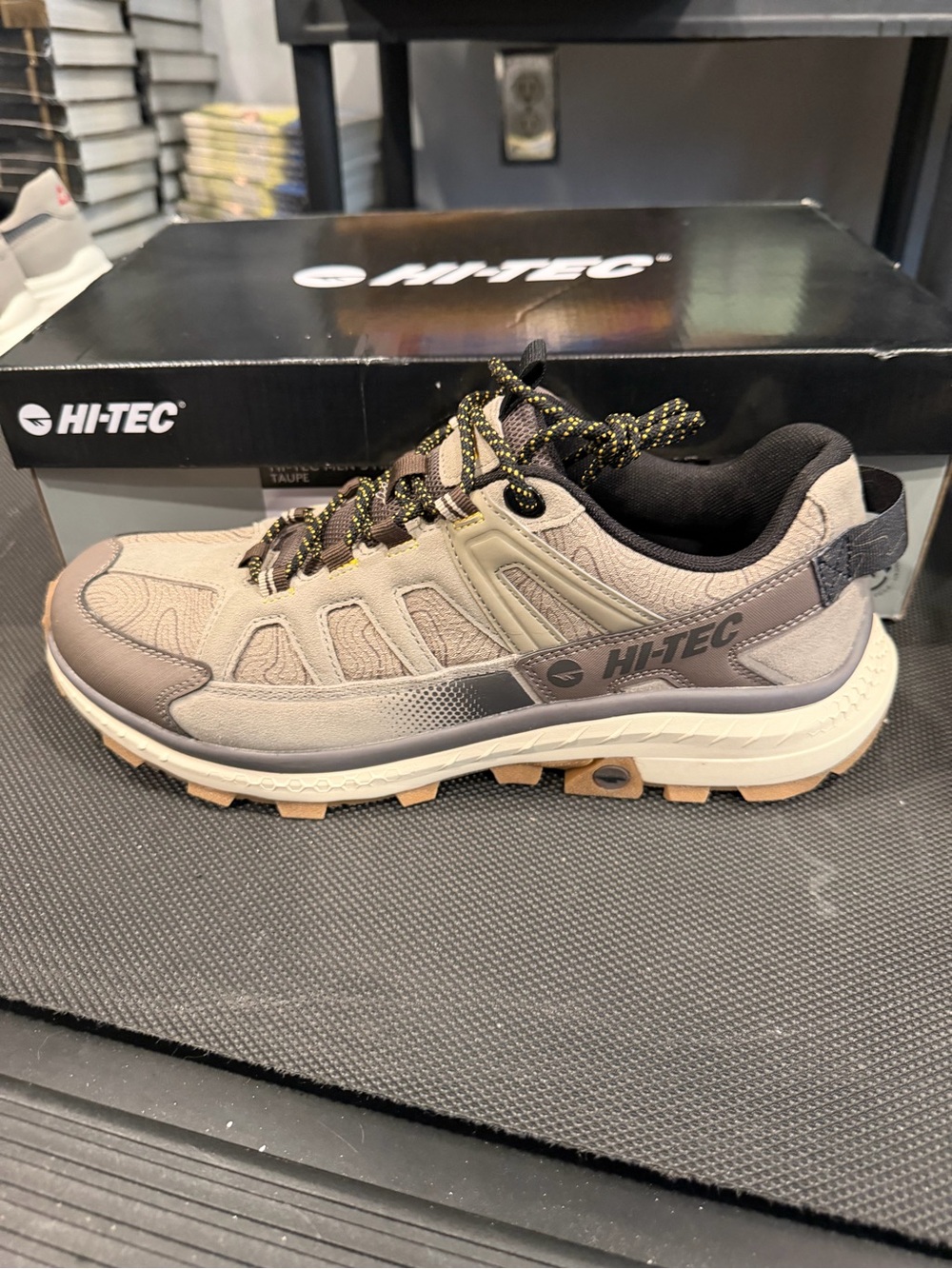 Hi-Tec Men’s Hiking Shoes Trail Running Sneakers Taupe Size 10.5 M